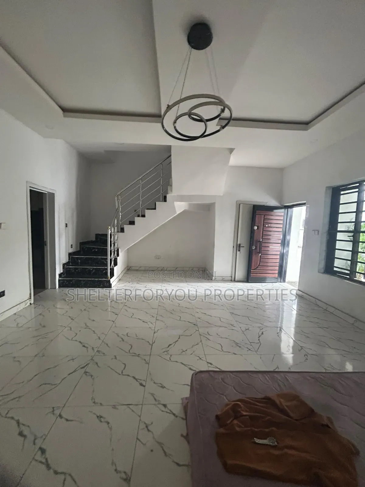 4bdrm Duplex in Ikota for sale