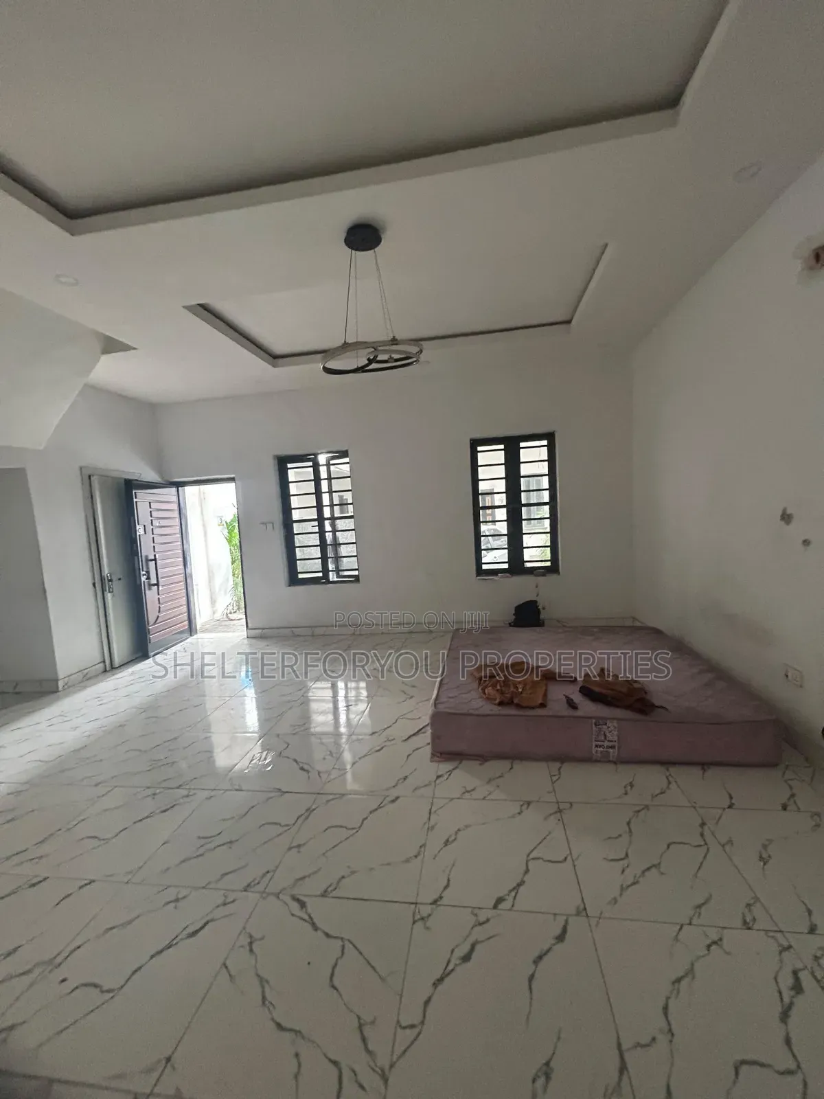 4bdrm Duplex in Ikota for sale