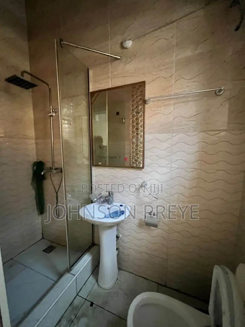 4bdrm House in John Estate, Agungi for rent