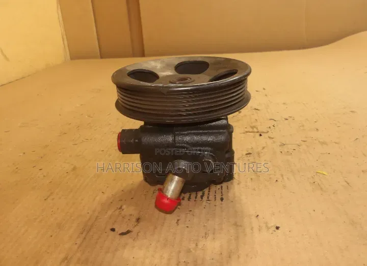 Toyota Tundra 2000-2006 4.7l Power Steering Pump Oem