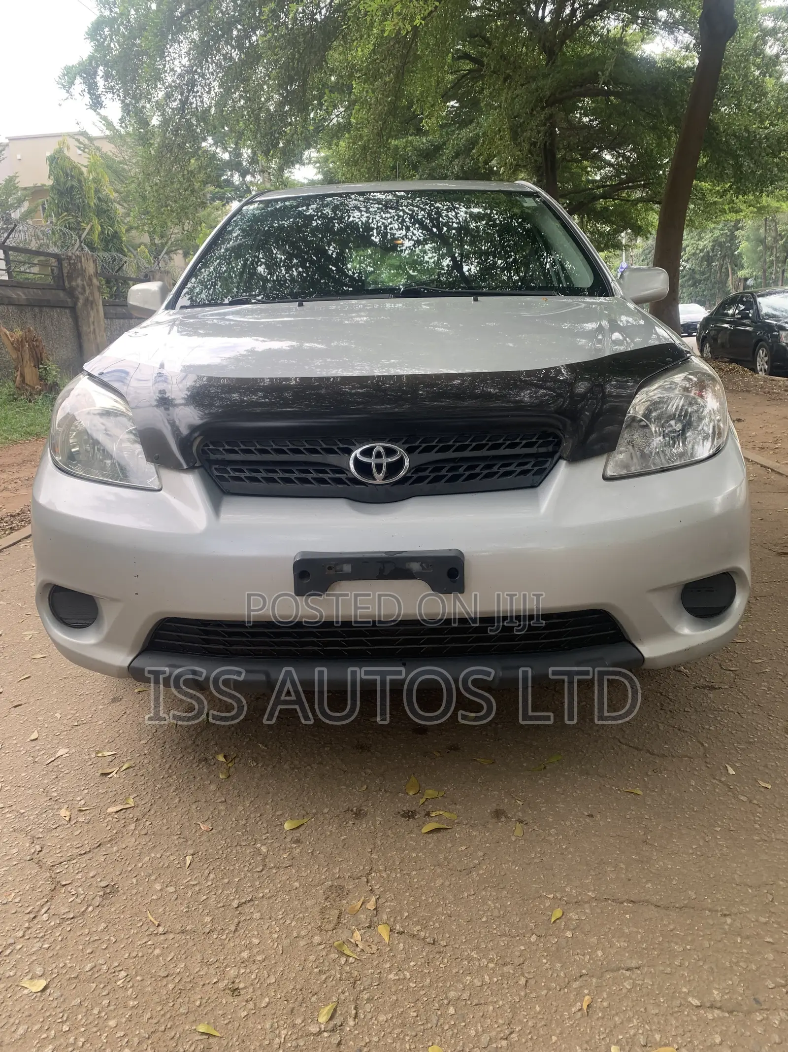 Toyota Matrix Hatchback FWD (1.8L 4cyl 5M) 2005 Silver