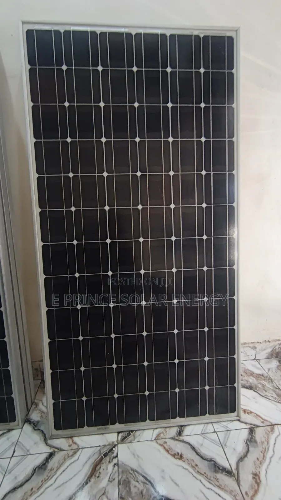300 Watts Canadians Solar Panel Mono