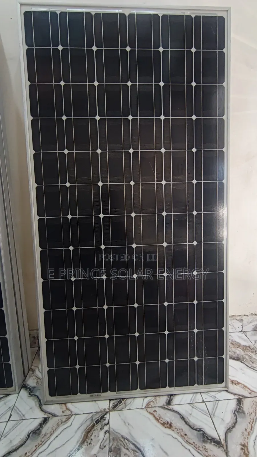 300 Watts Canadians Solar Panel Mono