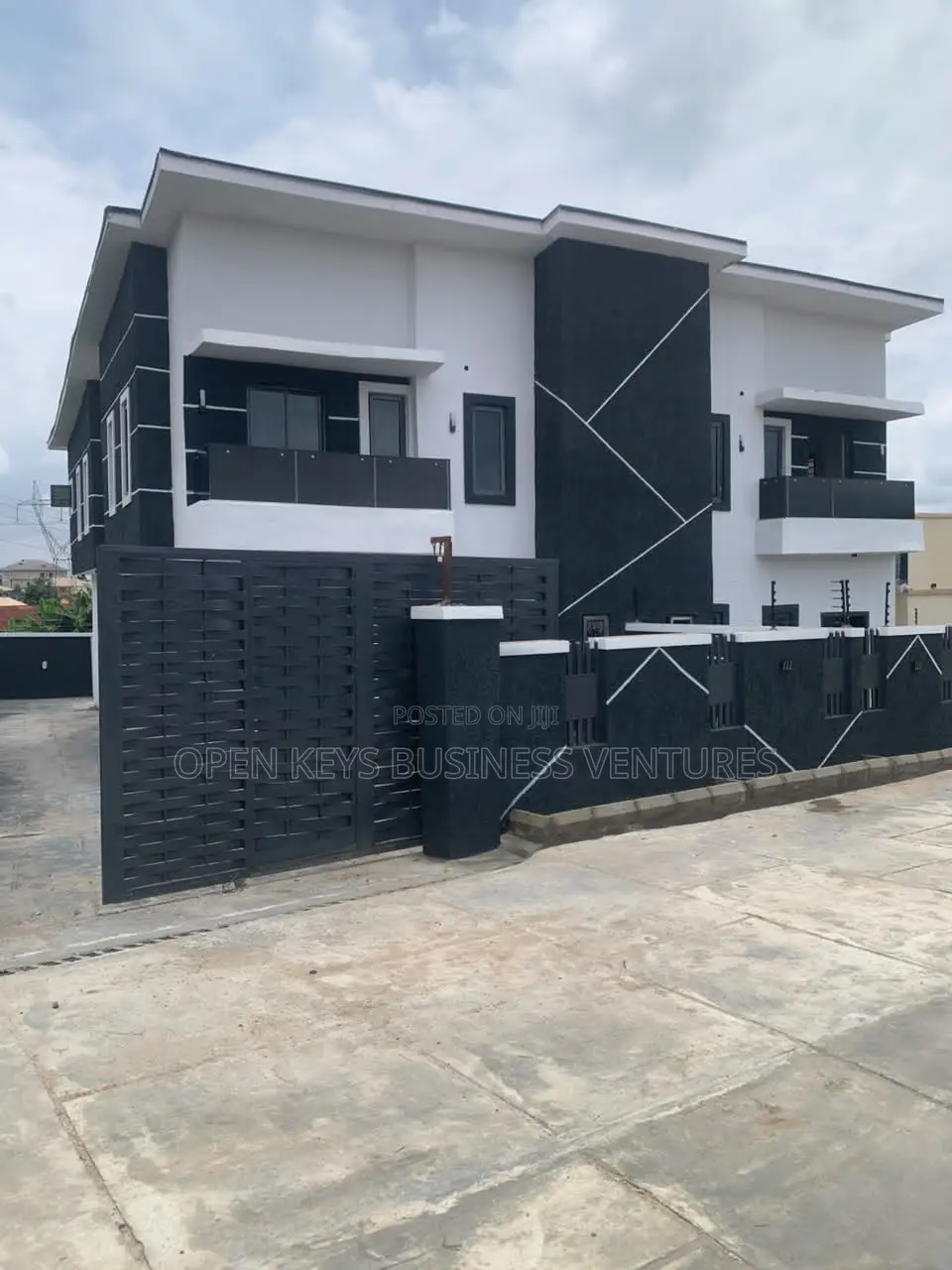 Furnished 5bdrm Duplex in Eleyele for sale