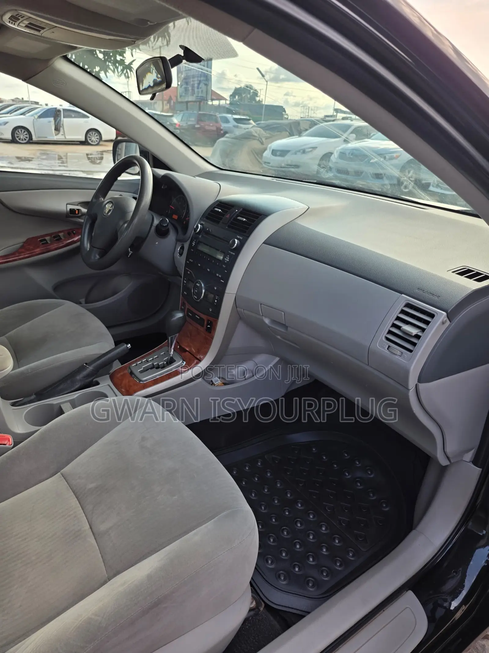 Toyota Corolla LE 4dr Sedan (1.8L 4cyl 4A) 2010 Black