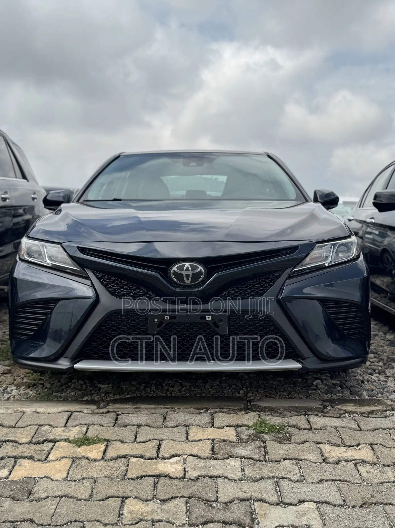 Toyota Camry 2018 Black