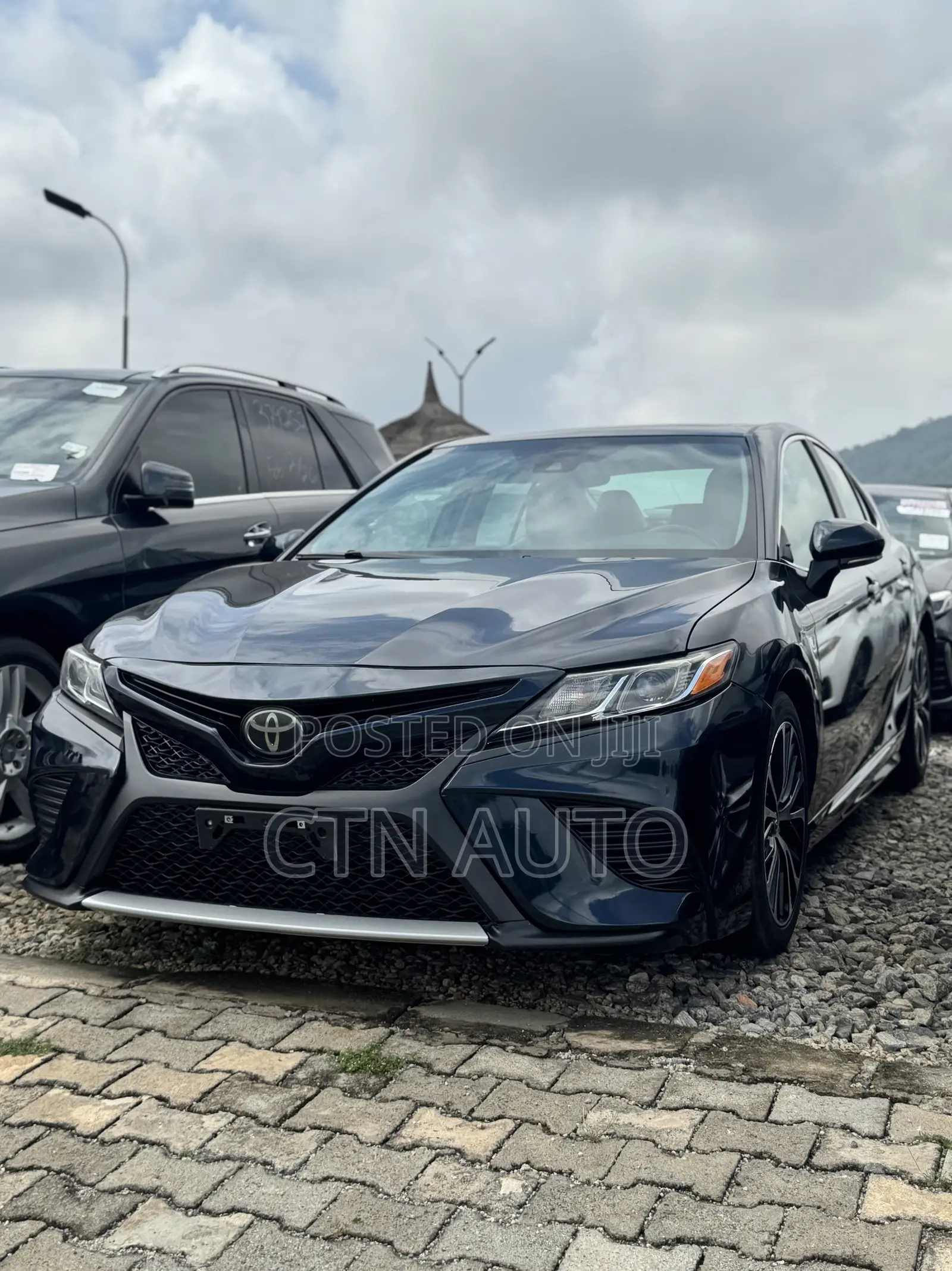 Toyota Camry 2018 Black