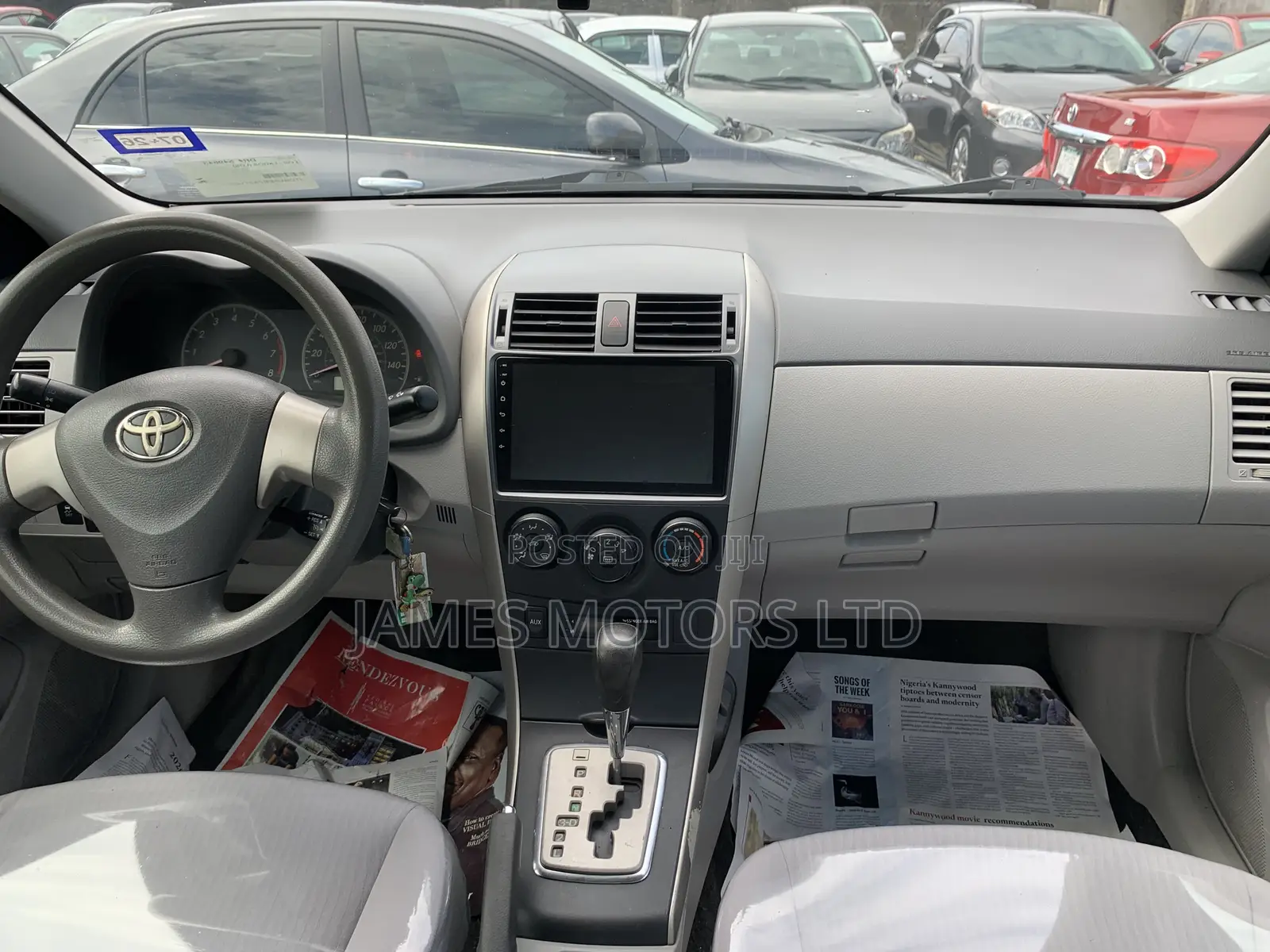 Toyota Corolla 2010 Silver
