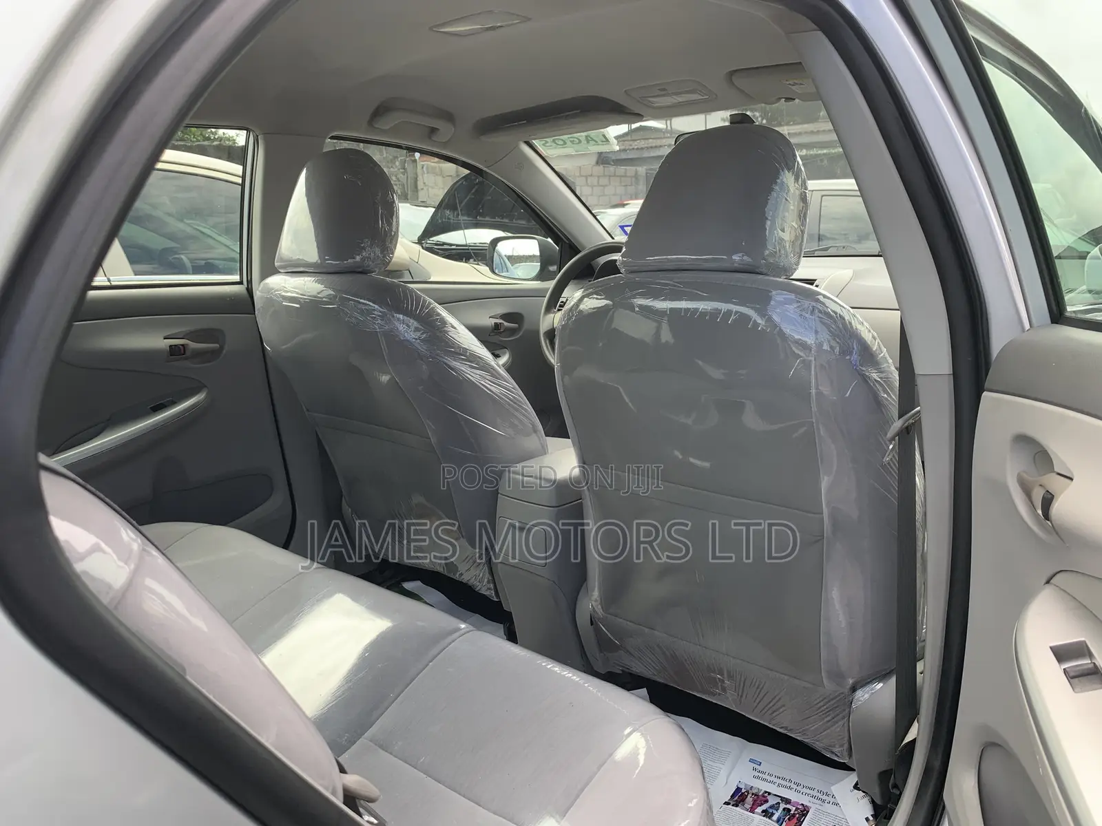 Toyota Corolla 2010 Silver