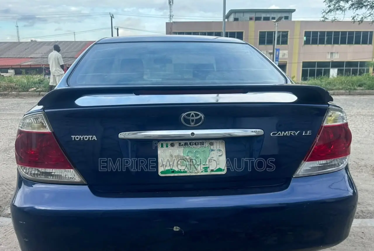 Toyota Camry LE 4dr Sedan (2.4L 4cyl 5A) 2006 Blue