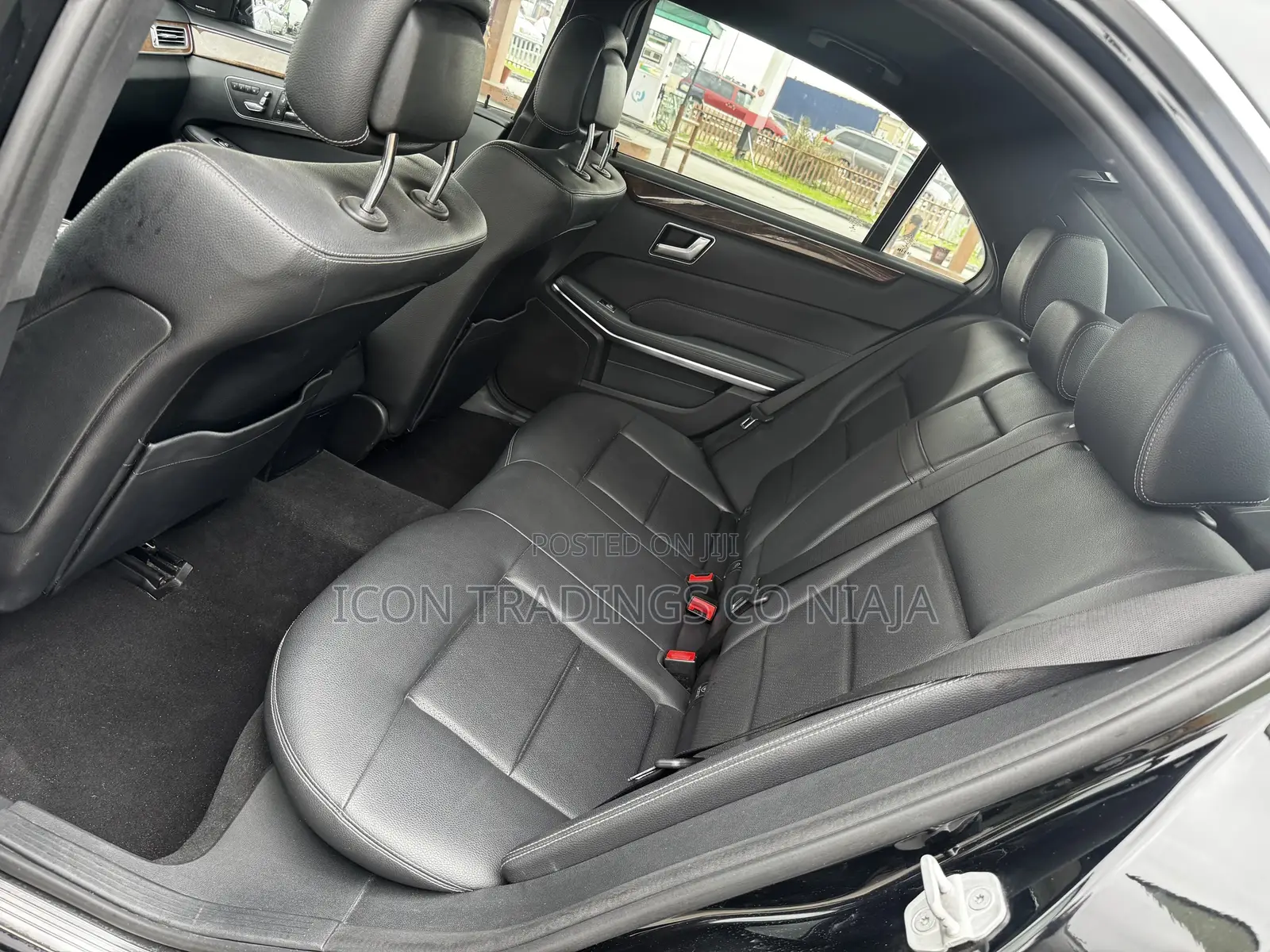 Mercedes-Benz E350 Base 4Matic Sedan AWD (3.5L 6cyl 7A) 2014 Black