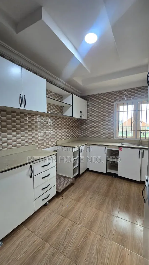 Furnished 3bdrm Duplex in Ire Akari, Ido for rent