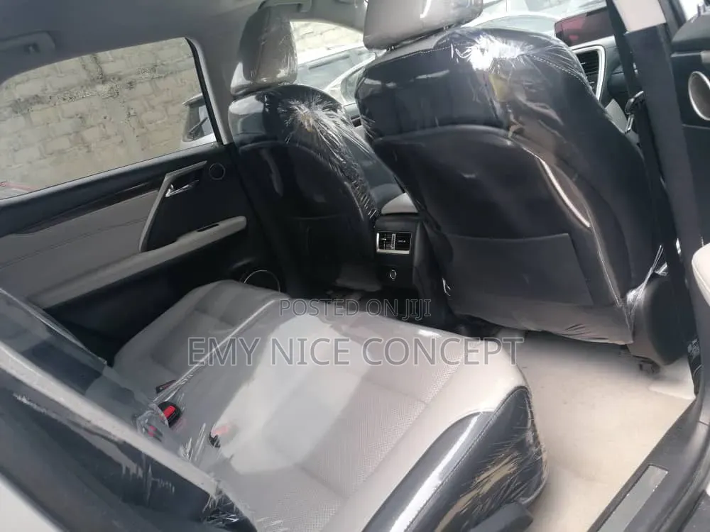 Lexus RX 350 FWD 2017 Silver