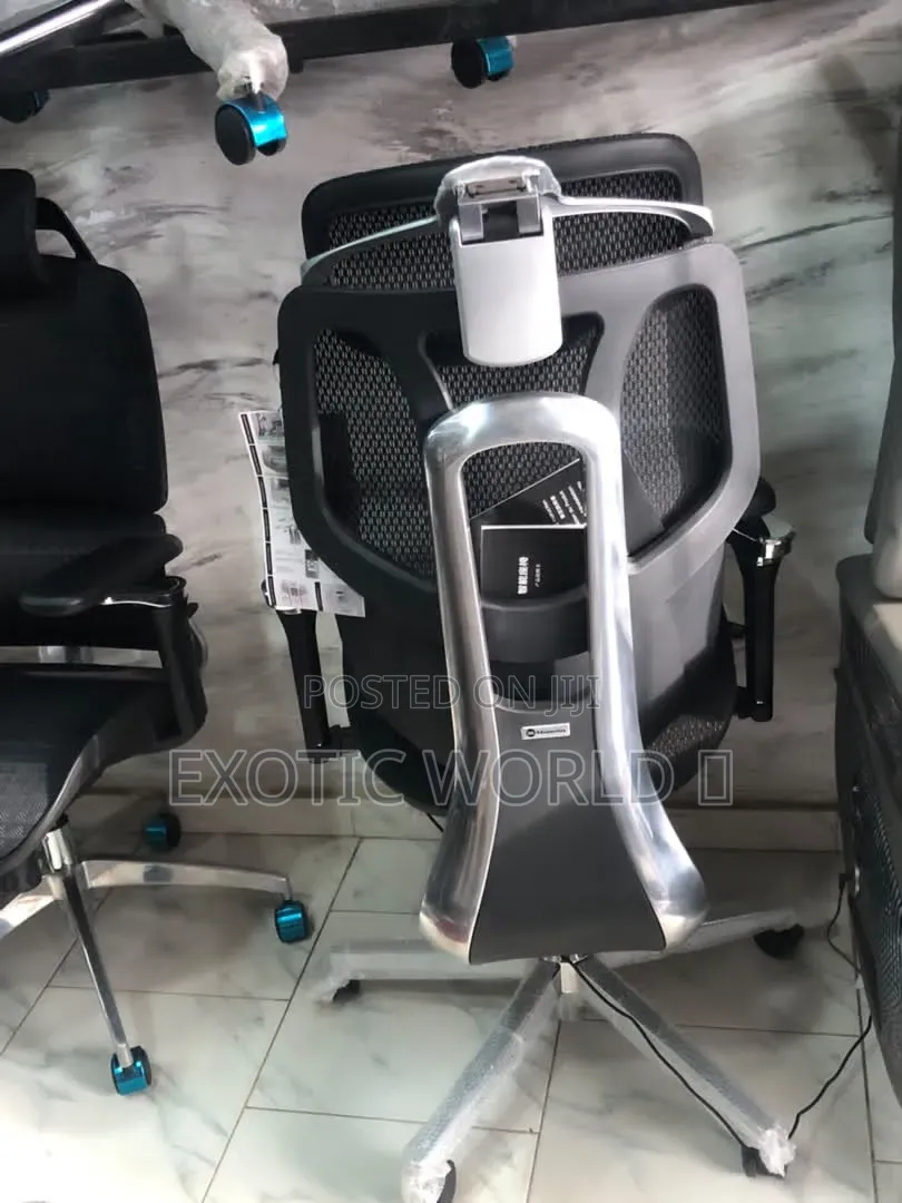 Ergonomic Mesh Office Chair With Aluminum Frame Backrest