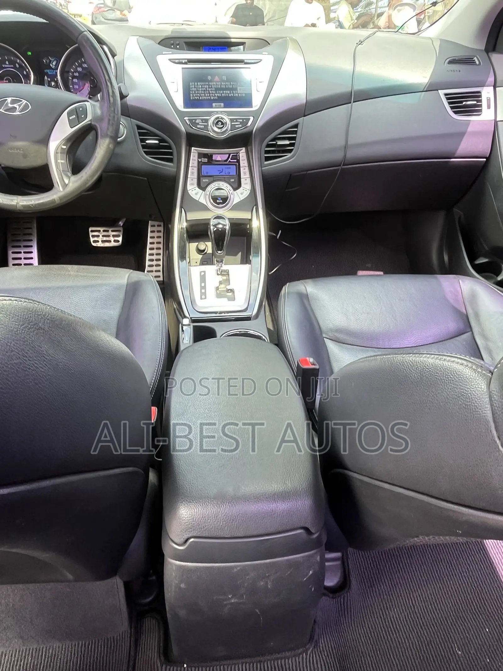 Hyundai Avante 2011 White