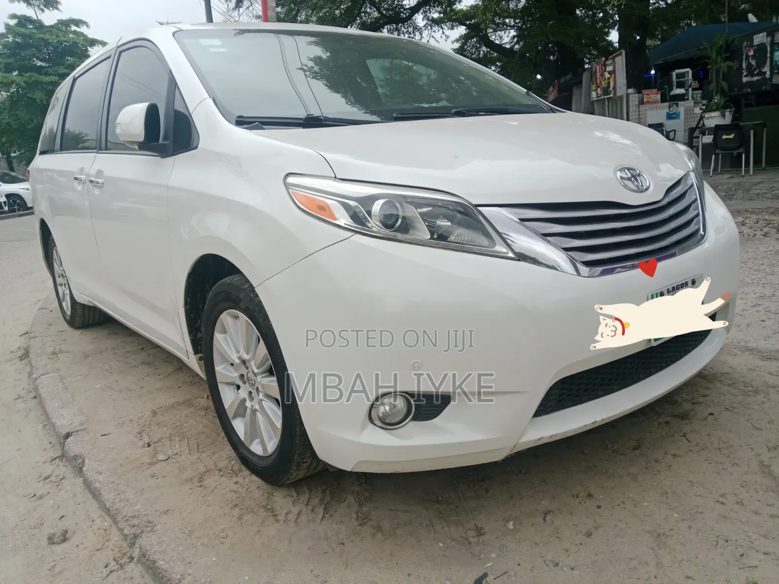 Toyota Sienna Limited Premium 7 Passenger (3.5L 6cyl 6A) 2016 White