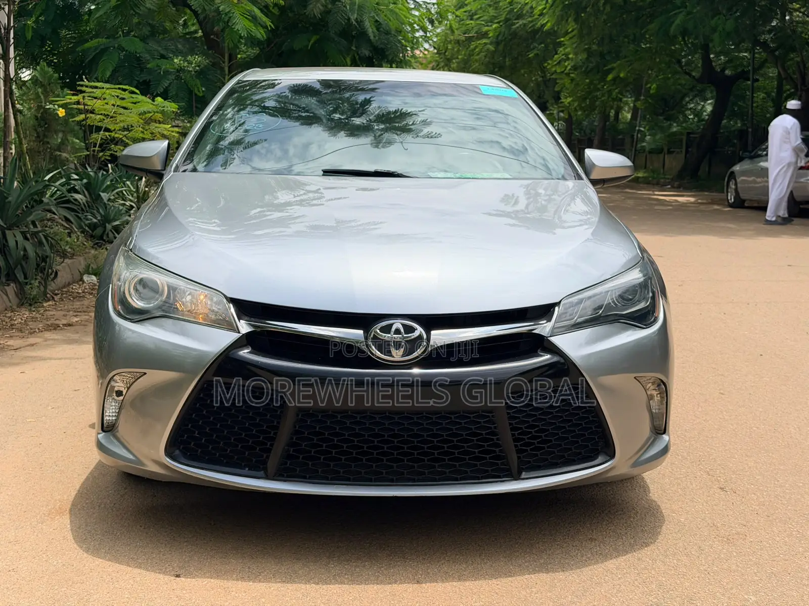 Toyota Camry SE 4dr Sedan (2.5L 4cyl 6A) 2015 Silver