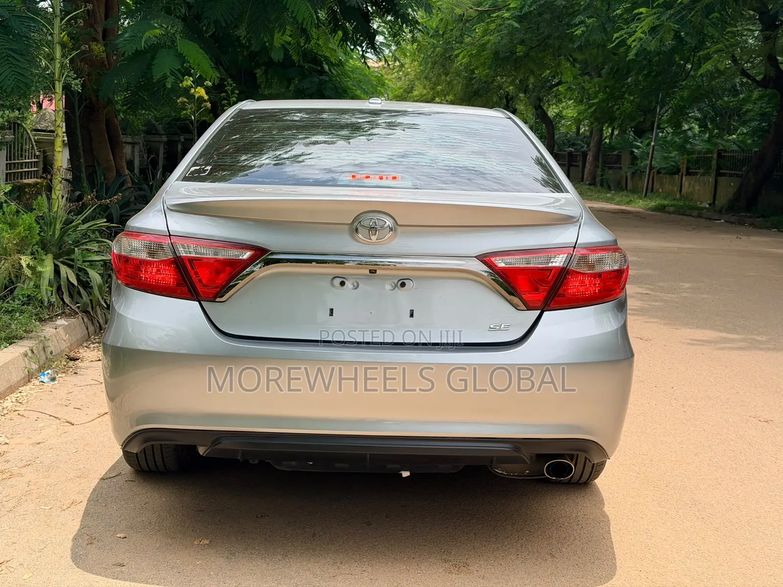Toyota Camry SE 4dr Sedan (2.5L 4cyl 6A) 2015 Silver