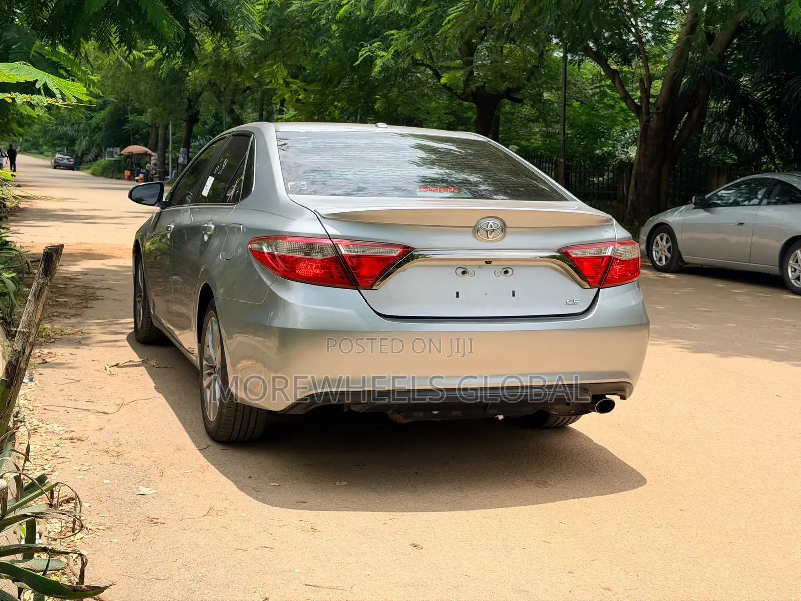 Toyota Camry SE 4dr Sedan (2.5L 4cyl 6A) 2015 Silver