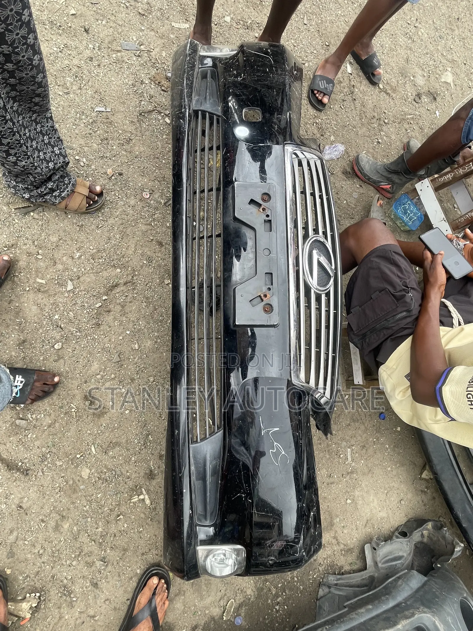 Complete Front Bumper Es 350 2010
