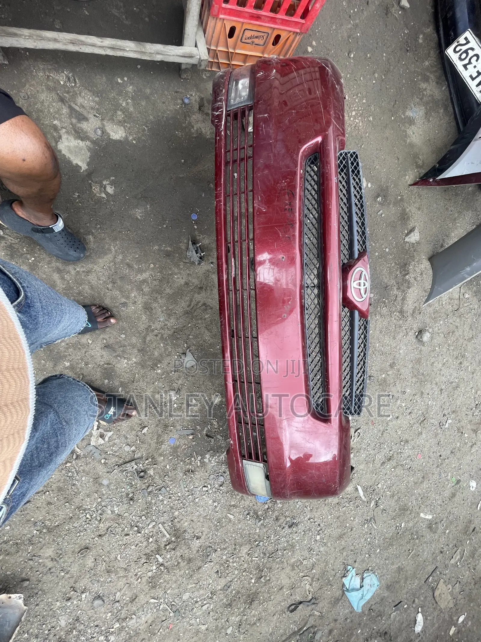 Complete Front Bumper Sienna 2004