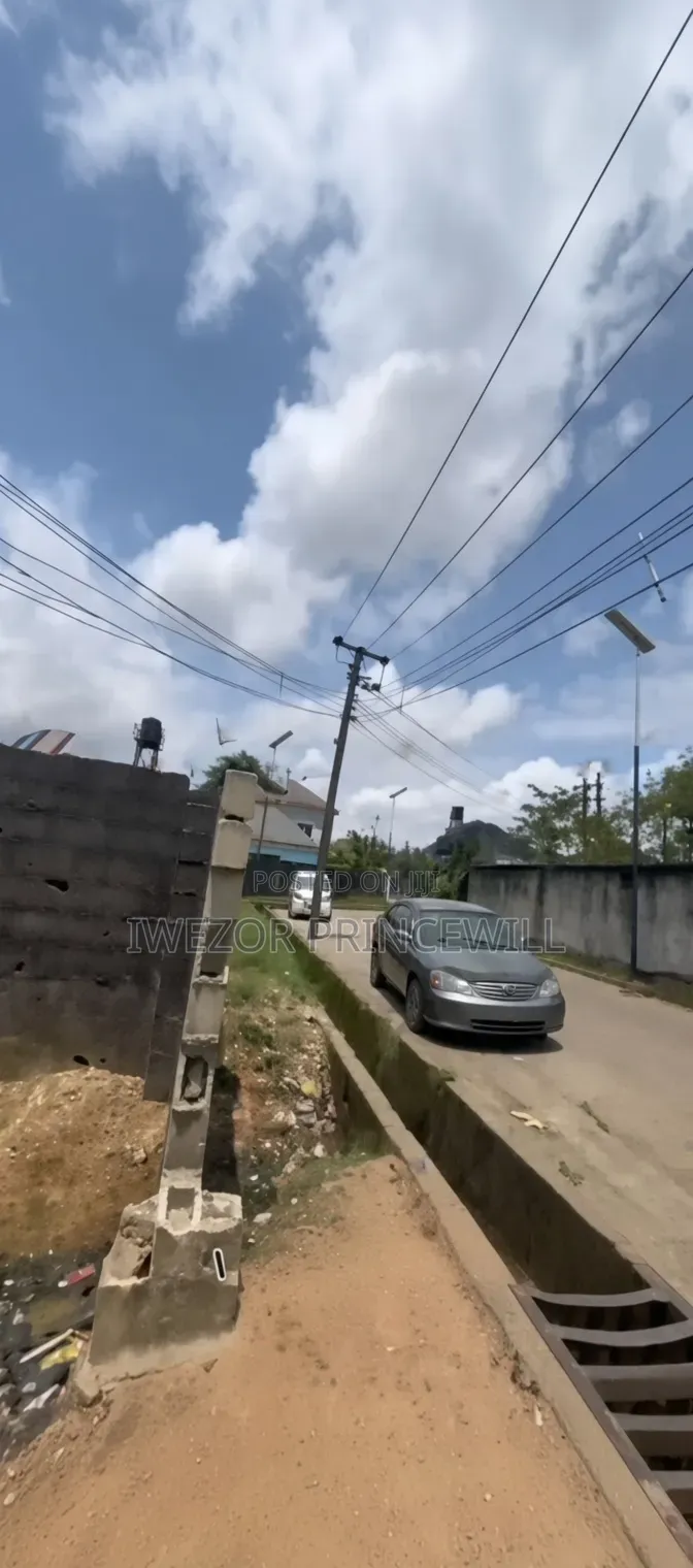 11 Plots With a Hotel Structure in GRA for Sale