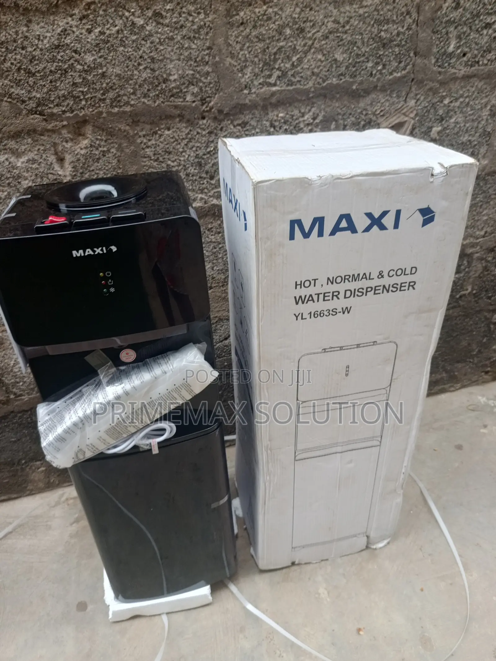 Stay Hydrated in Style With the Maxi 1663s-W 3-Faucet Dispenser