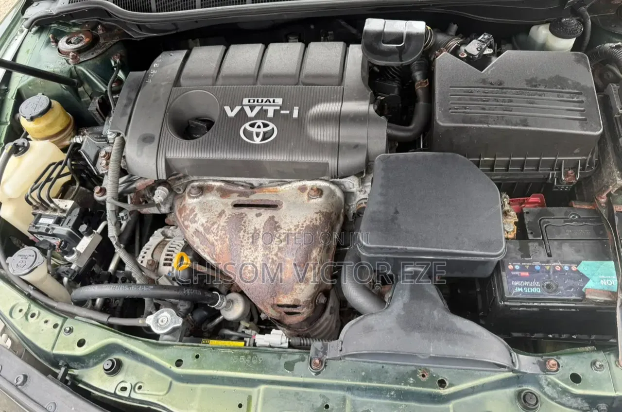 Toyota Camry LE 4dr Sedan (2.5L 4cyl 6AM) 2010 Green