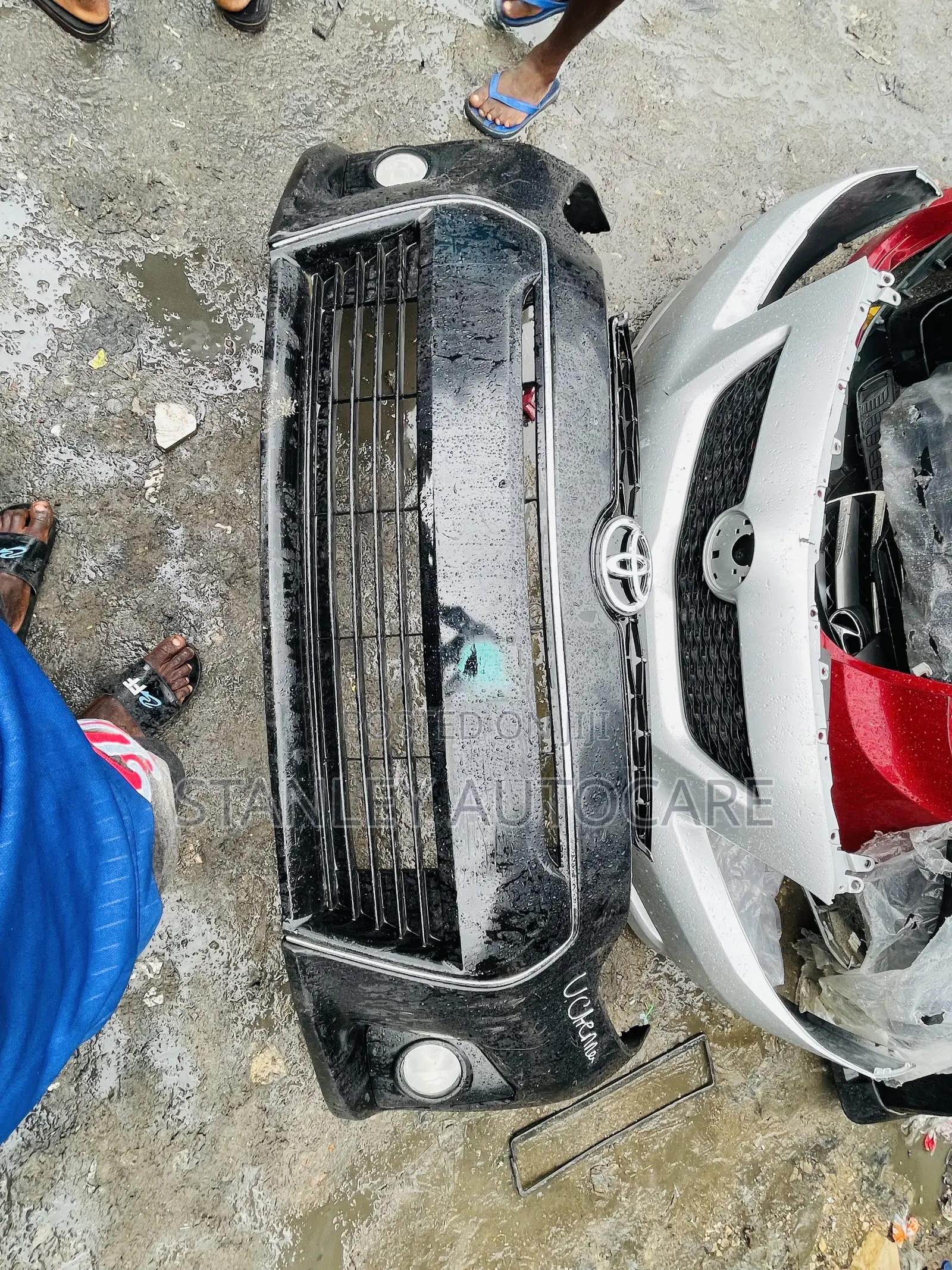 Complete Front Bumper Corolla 2014 XLE