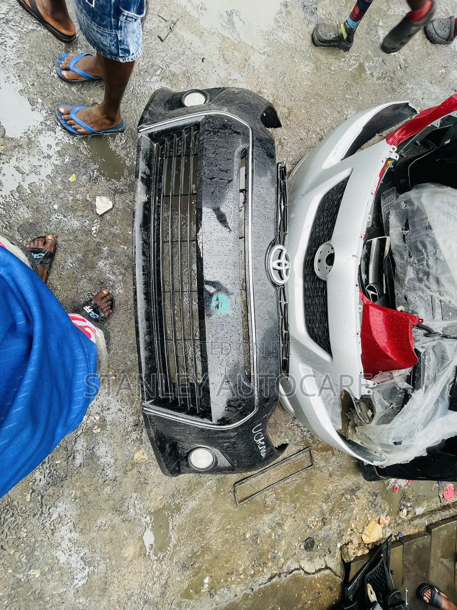 Complete Front Bumper Corolla 2014 XLE