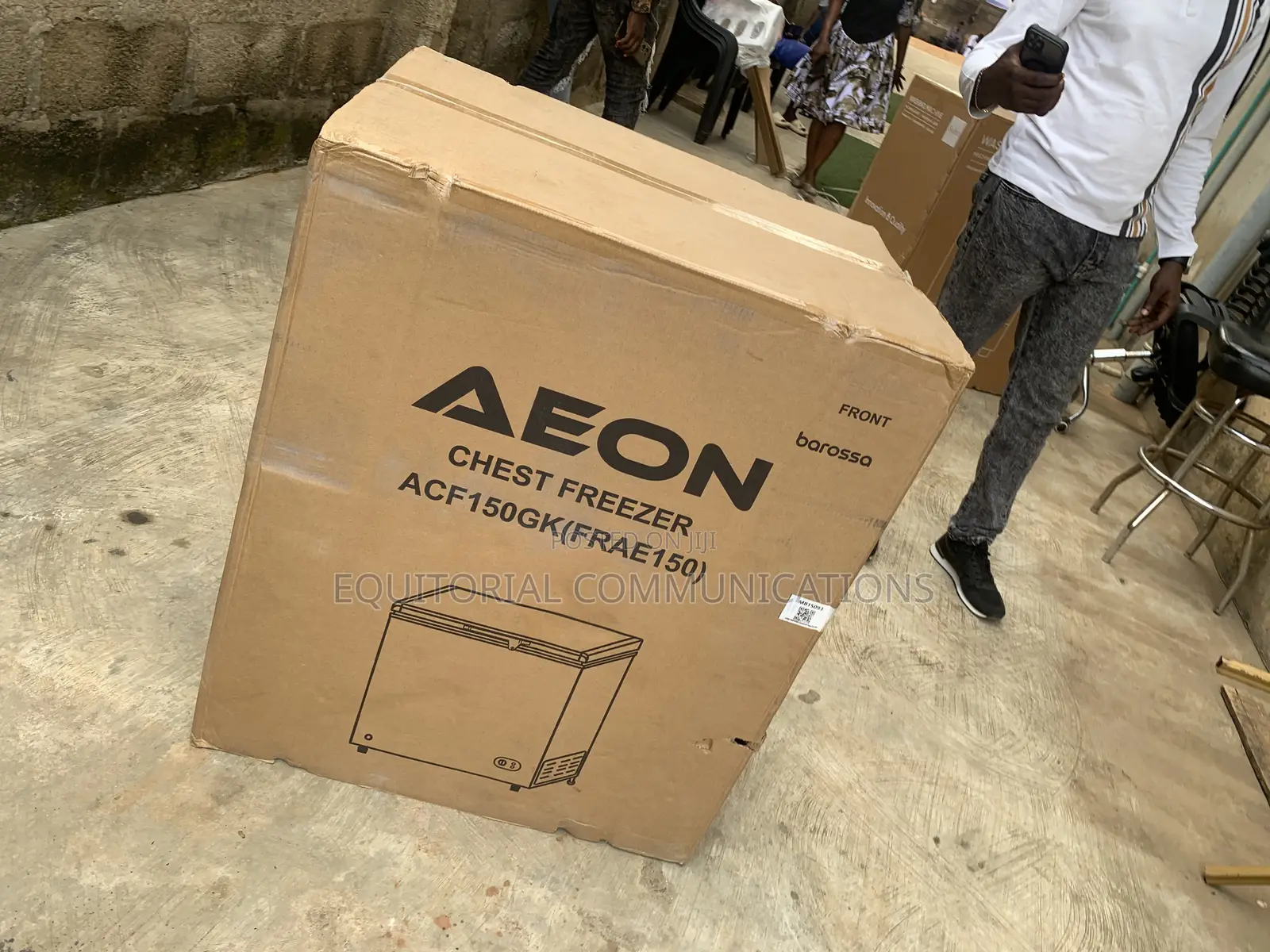 AEON 150L Chest Freezer – Organized Frozen Storage