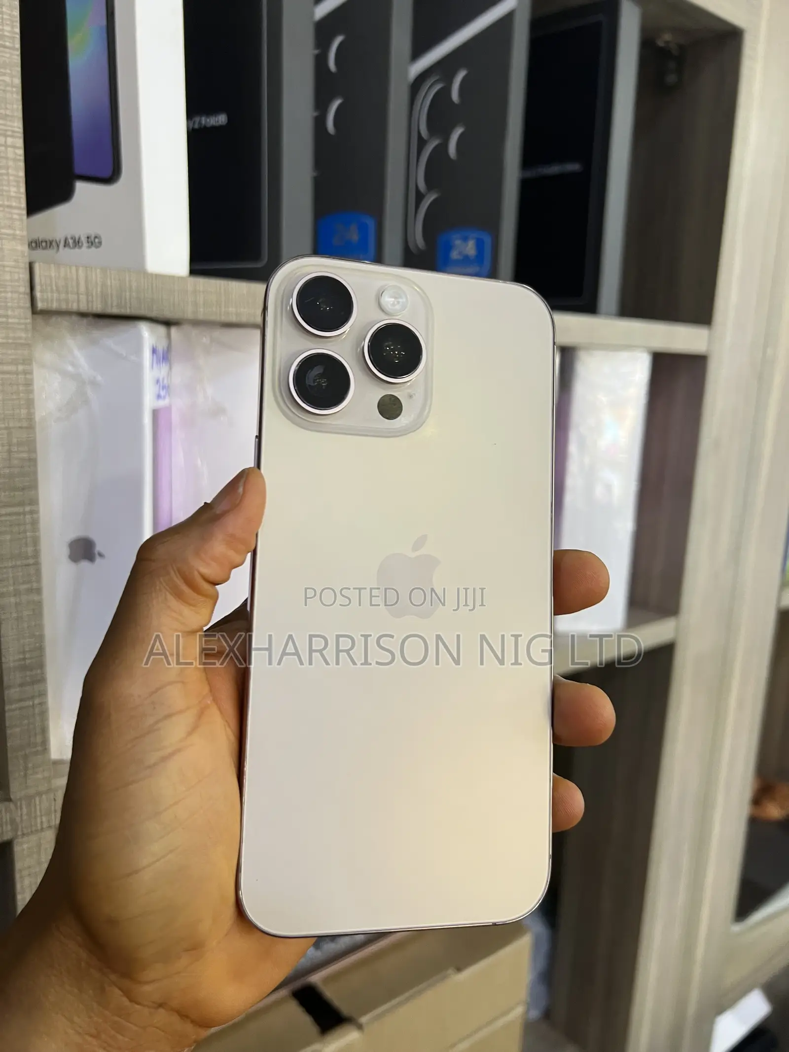 Apple iPhone 16 Pro Max 256 GB Gold