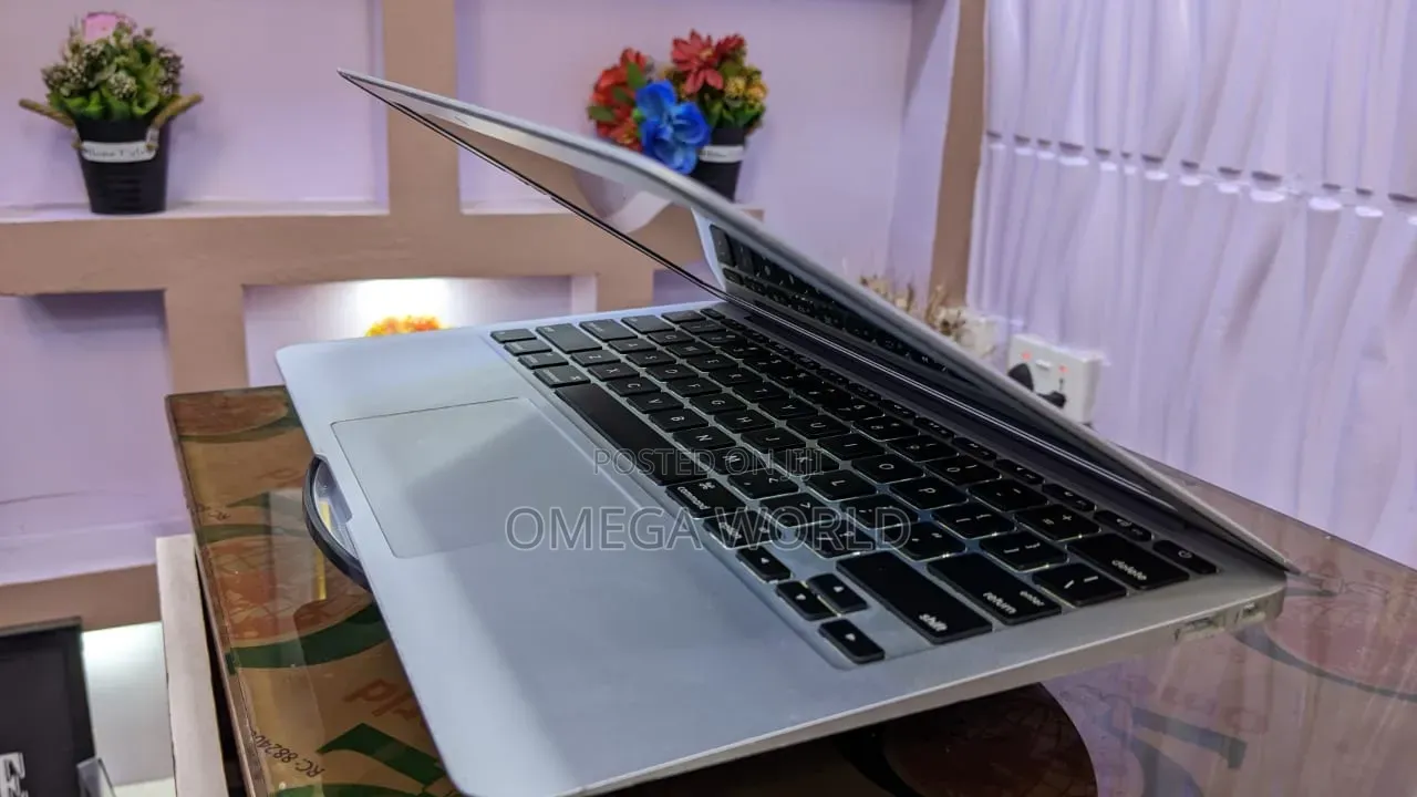 Laptop Apple MacBook Air 8GB Intel Core i5 SSD 128GB