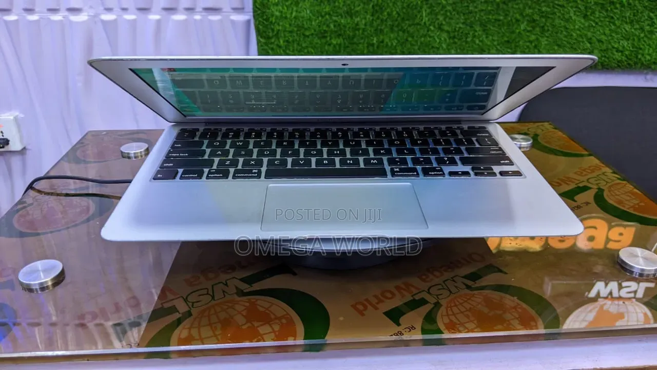 Laptop Apple MacBook Air 8GB Intel Core i5 SSD 128GB