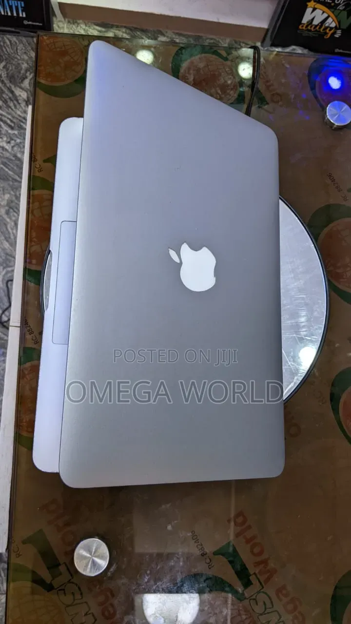 Laptop Apple MacBook Air 8GB Intel Core i5 SSD 128GB