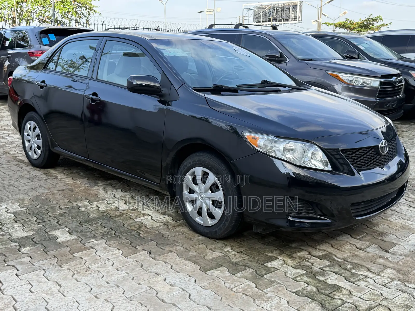Toyota Corolla LE 4dr Sedan (1.8L 4cyl 4A) 2010 Black