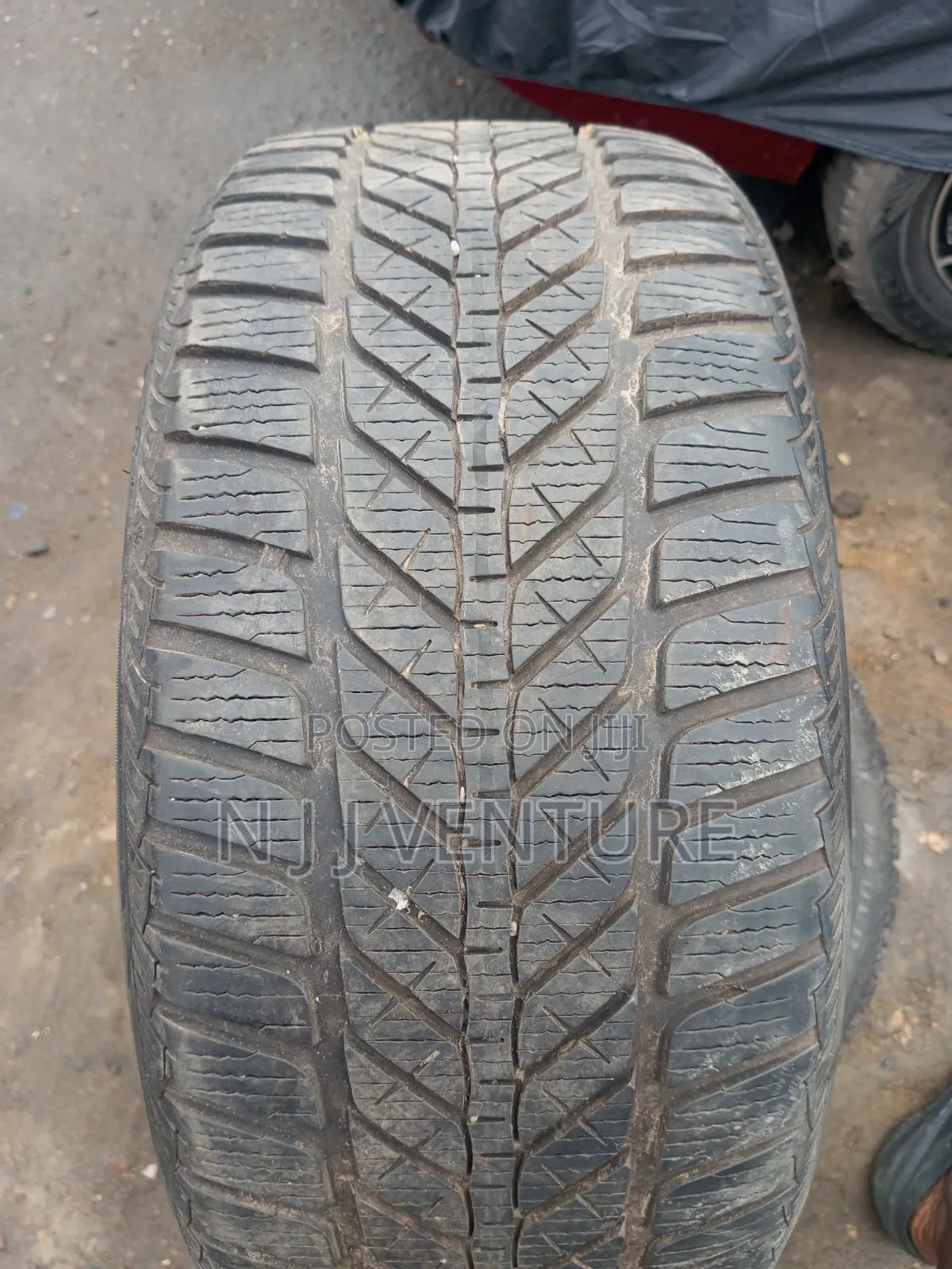 225 40 R18 Tukubo Tyre