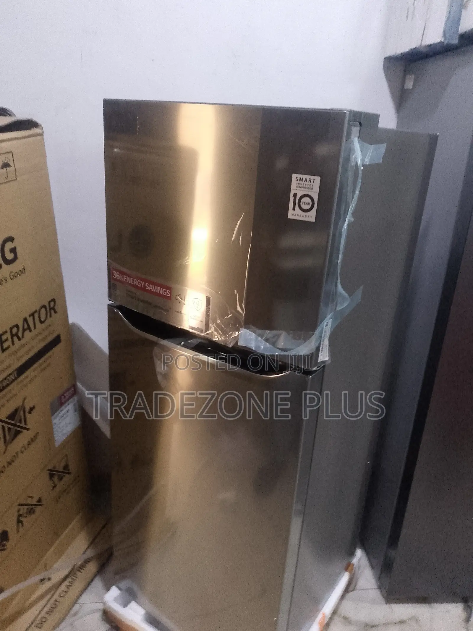 LG 260L Double Door Fridge – Modern Kitchen Appliance