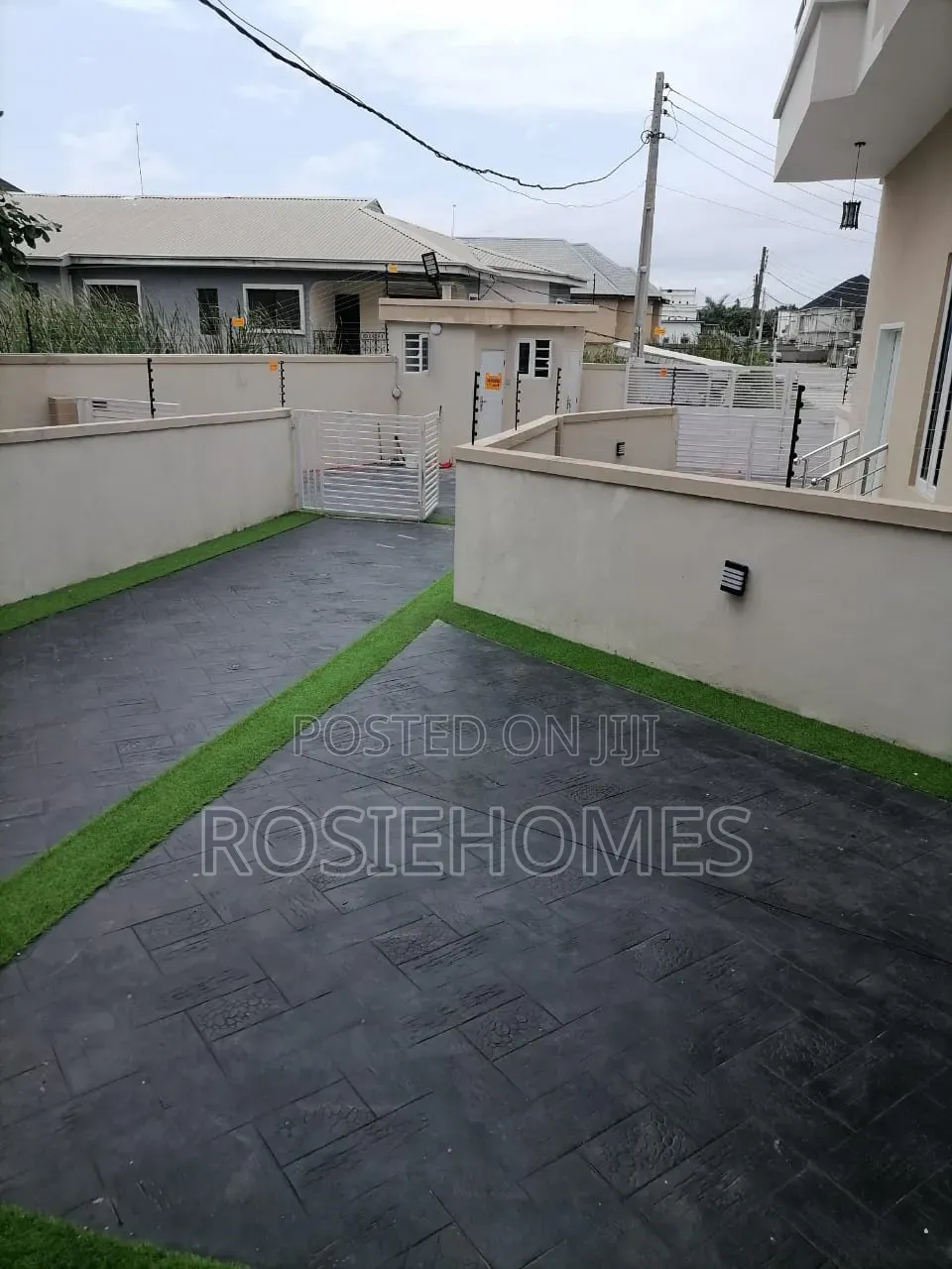Furnished 2bdrm Duplex in Thomas Estate for rent