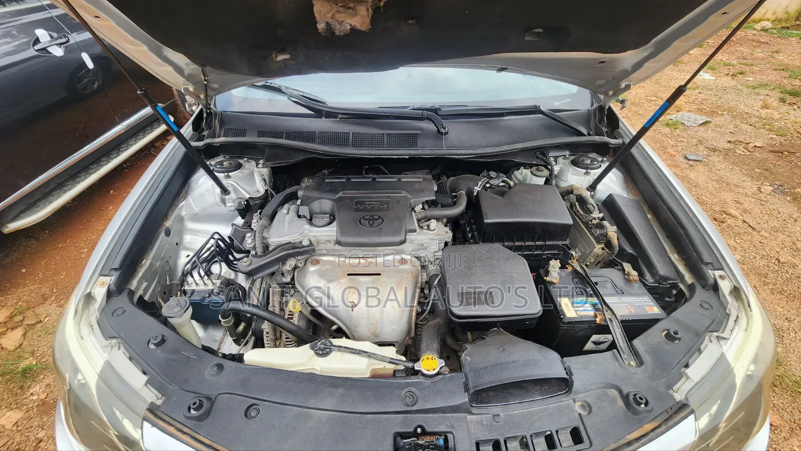 Toyota Camry SE 4dr Sedan (2.5L 4cyl 6A) 2013 Silver
