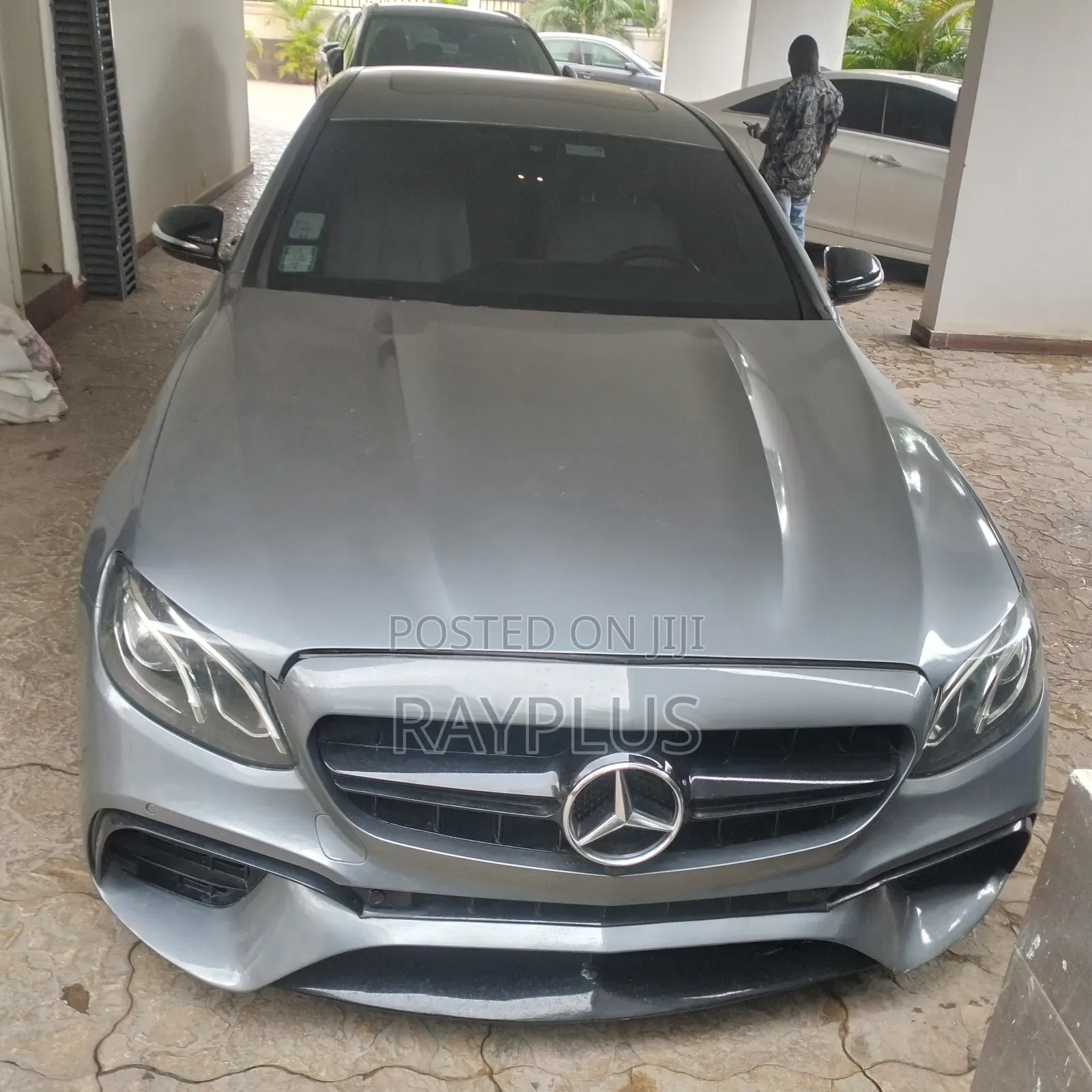 Mercedes-Benz E300 2017 Gray