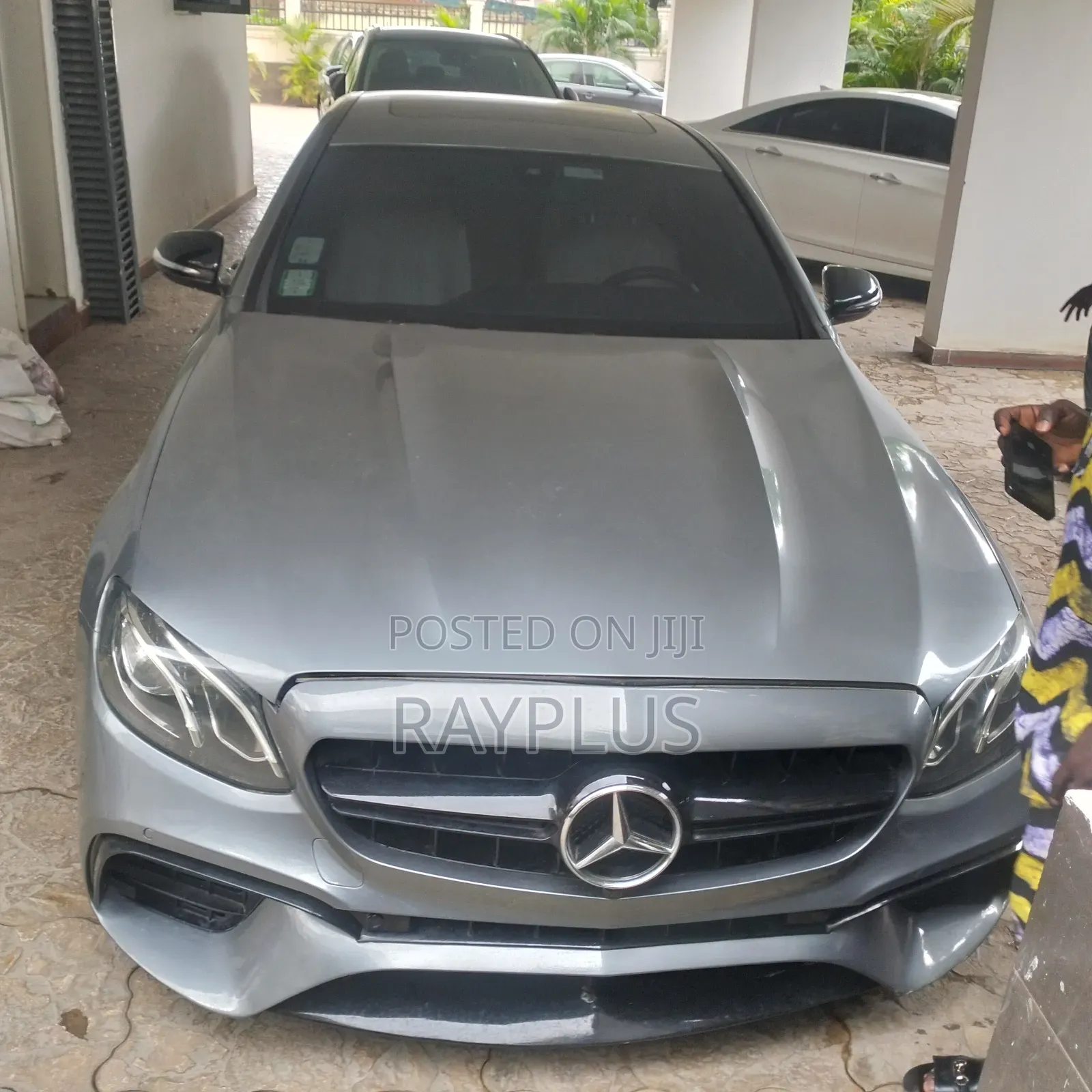 Mercedes-Benz E300 2017 Gray