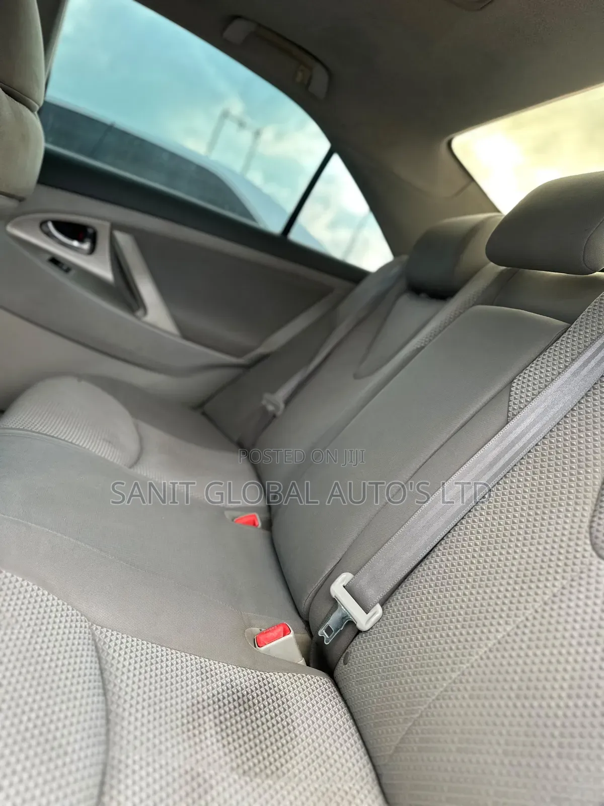 Toyota Camry SE 4dr Sedan (2.5L 4cyl 6AM) 2010 Silver