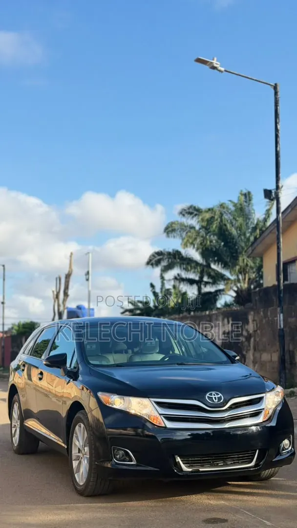 Toyota Venza XLE 2012 Black