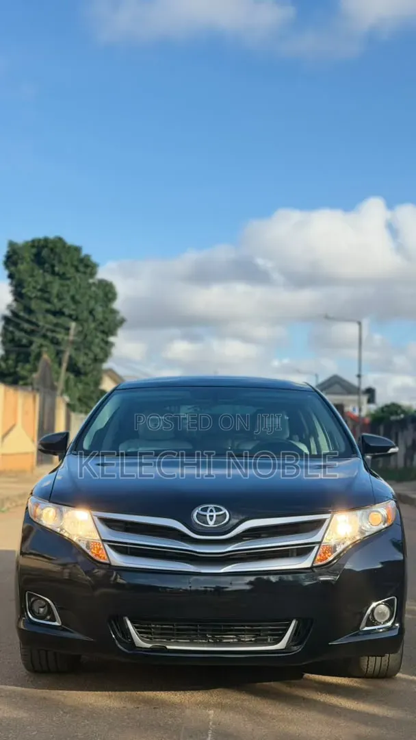 Toyota Venza XLE 2012 Black