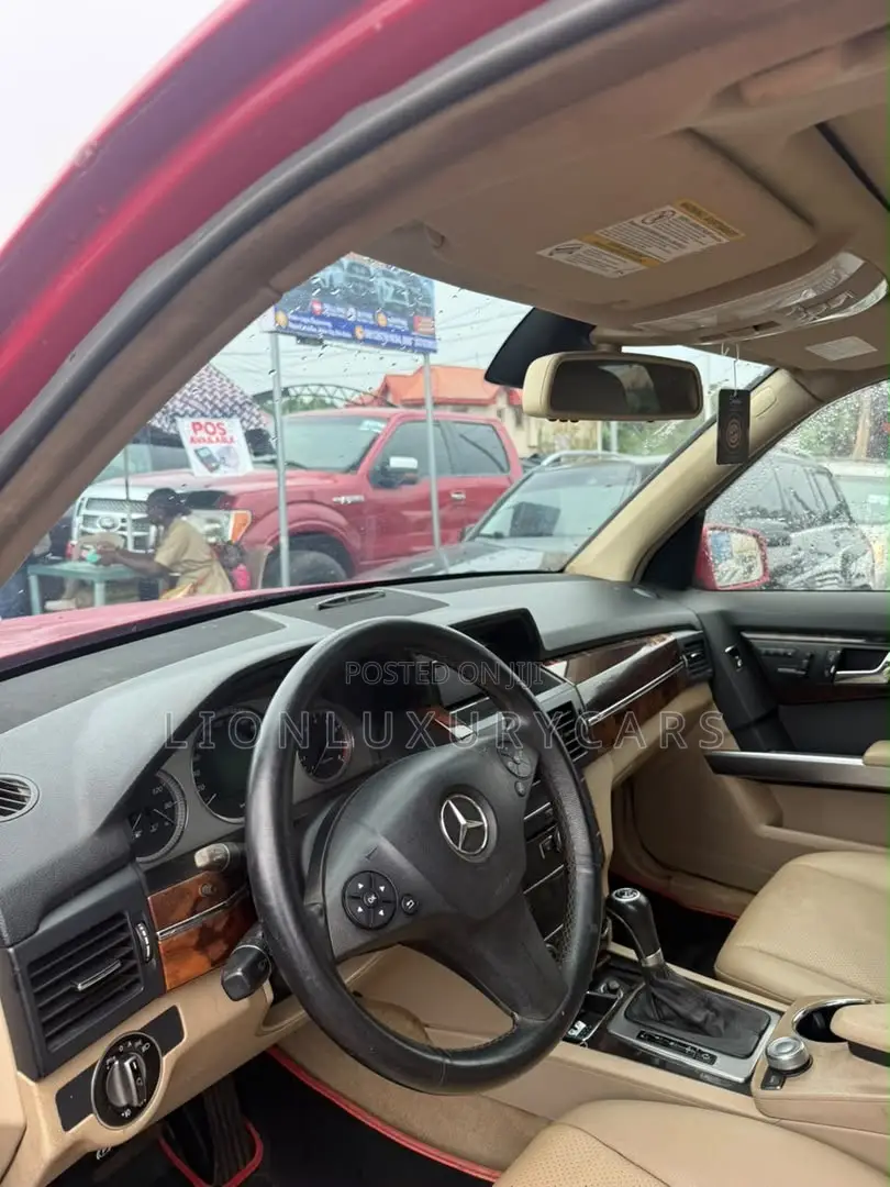 Mercedes-Benz GLK-Class 2010 Red