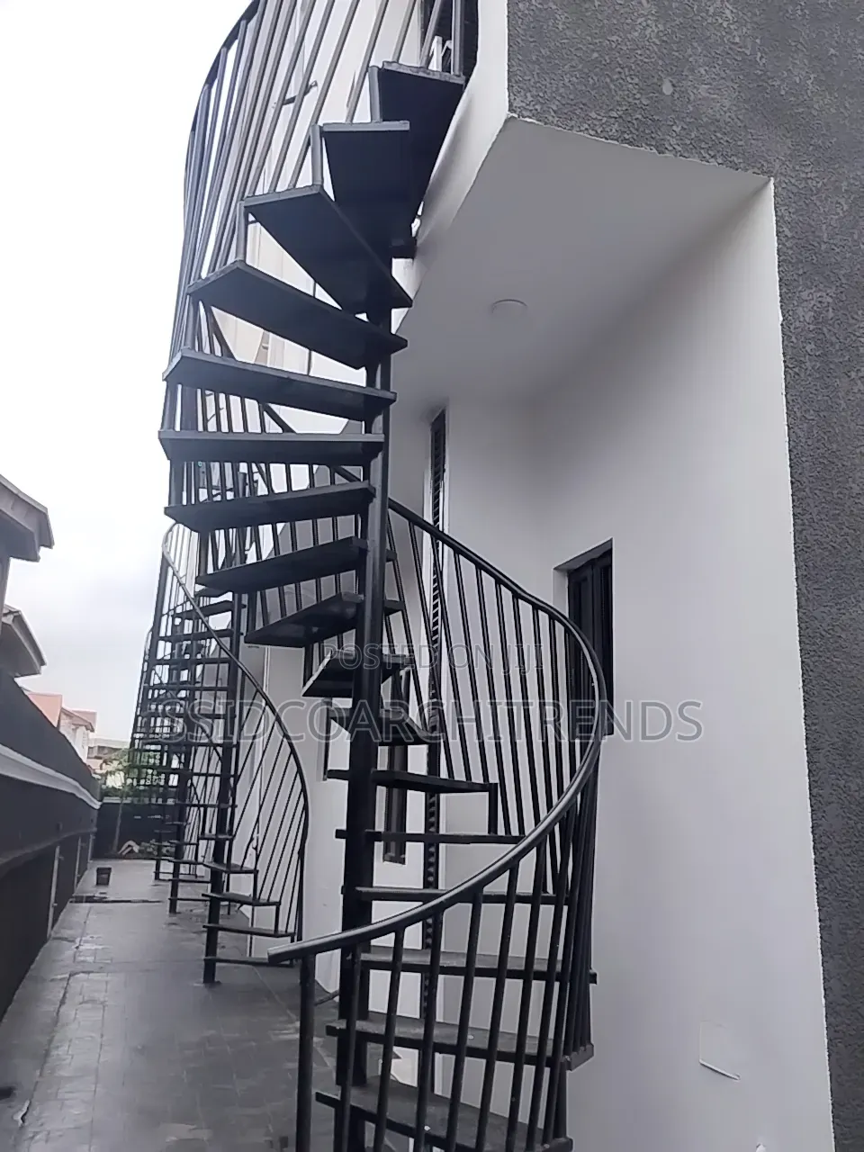 4bdrm Townhouse/Terrace in Call To Access, Ologolo for sale