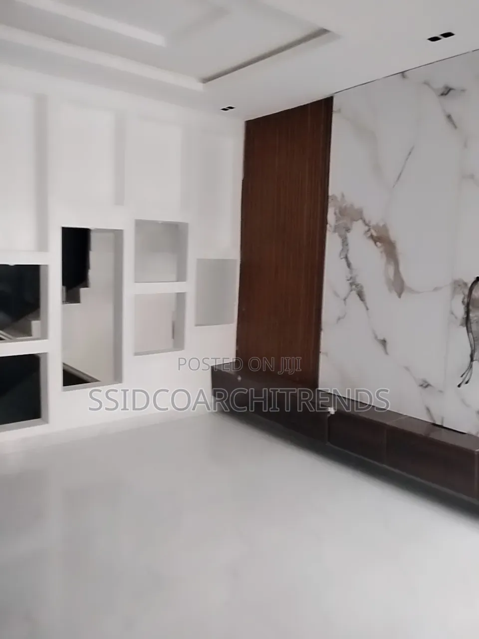 4bdrm Townhouse/Terrace in Call To Access, Ologolo for sale
