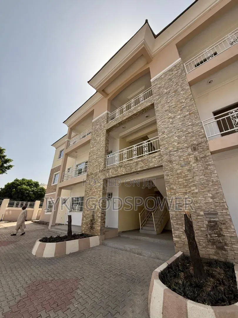 To Let at Garki2