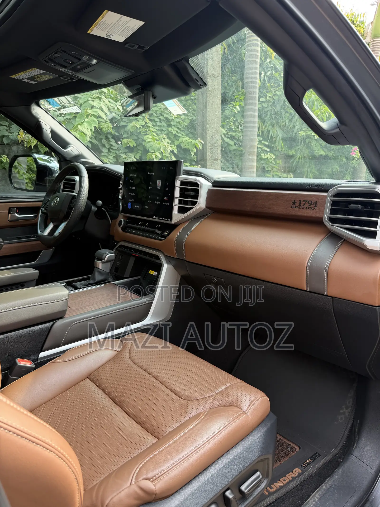 New Toyota Tundra 1794 Edition CrewMax 4WD SB w/5.5' Bed 2025 Gray